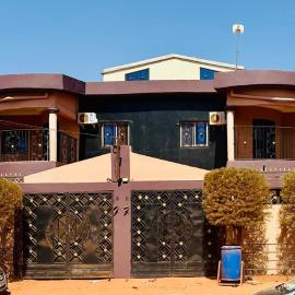 Villa Amina 2, готель у місті Уаґадуґу