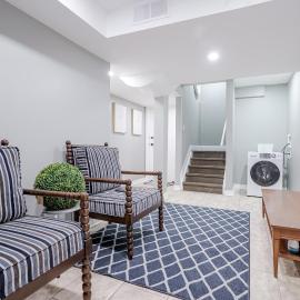 Bright Modern 1BR Suite Free Parking Fast WiFi Self Check-In, hotel a Bowmanville
