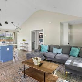 Pet Friendly Family Home Steps to Raleigh Greenway