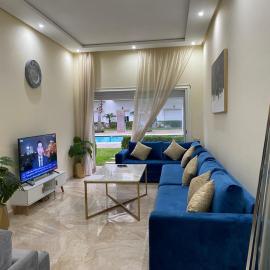 2 bedroom apartment in a secured residence, minutes to beach
