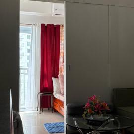 RD Bliss Staycation - SMDC Condo Tower B, hotel i Kaybagal