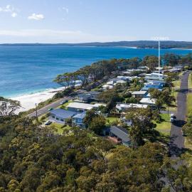 Footprints at Hyams Beach - 4BR home w. games room