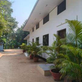 Lagoon lake view, hotel in Kollam