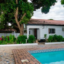 Bougan Villa, ξενοδοχείο σε Brufut