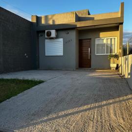 Casa completa em Capão da Canoa - ótima localização