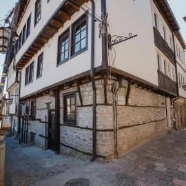 House of Rilkovi I Luxury Old Town House with Sauna & Lake View