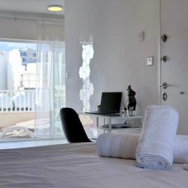 D' Suites Holiday Apartments, hotel a Il-Gżira
