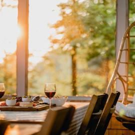 Chalet Memphrémagog Ski Spa, Étang、Mansonvilleのホテル