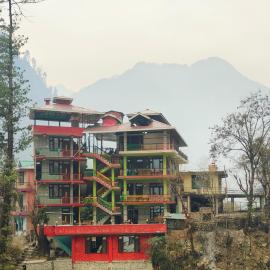 Parbati Headquarters, hotel in Kasol