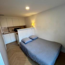 Studio centre village, hotel din Pont-de-Veyle