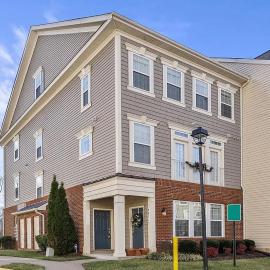 Premium Bedroom & Private Bathroom Long or Short Term 1, hotel a Dale City