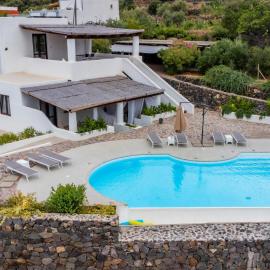 Casa FILICUDI LISCIO by Filicudi Art & Stay