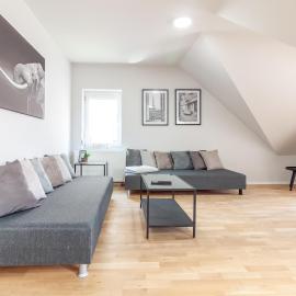 nJoy! Bright Apartment - Beuren Therme & Parkplatz, Hotel in Beuren