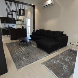 One-bedroom detached house with a private garden
