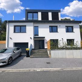 NEU - Villa Brachfeld - Penthouse und Ferienwohnung, Tor zum Nationalpark Eifel, hotel in Hellenthal