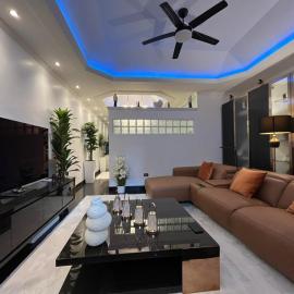 New 1 bed condo, very best central area, Patong