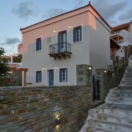 Alaia Boutique houses, hotel di Batsi