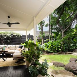 Garden Oasis-2br -1 min from the beach & pet friendly!