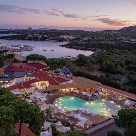 Club Esse Cala Bitta, hotel i Baja Sardinia