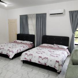 Homestay Rezquna Family Room, Hotel in Beaufort