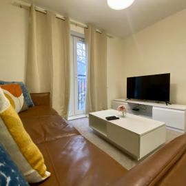 Wokingham Stylish Two Bedroom Apartment, hotel u gradu Wokingham