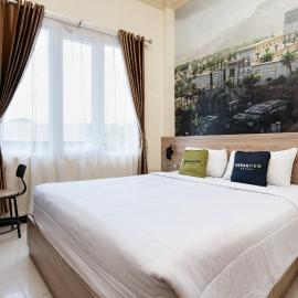 Urbanview Hotel Syariah Anelia Samarinda by RedDoorz، فندق في ساماريندا