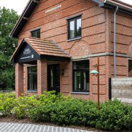 Zeer ruime groepswoning voor 24p, hotel v destinácii Turnhout