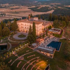Castello di Casole, A Belmond Hotel, Tuscany, hotel v destinácii Casole dʼElsa