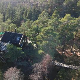 Gluba Treetop Cabins Furunåla, hotel v destinaci Harkmark