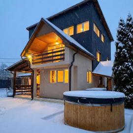 Villa J'adore: Văleni şehrinde bir otel