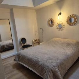 Charmant appartement au cœur de Tarascon, Hotel in Tarascon-sur-Ariège
