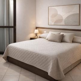 Domo - Guest-House Il Nespolo Fiorito، فندق في أروسييْ