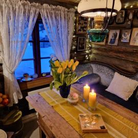 Smia cabin , A Unique Rustic Hideaway โรงแรมในLii