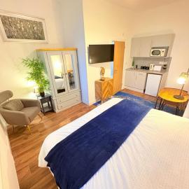 Stylish Studio 4,Weekly,Monthly stay deals,Parking,Contractors,NHS staff,Families,Relocators, nr Sandwell hosp