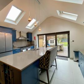 Ascot stunning and modern 4 bedroom town house with 156 sq ft garden office 28, hotelli kohteessa Ascot