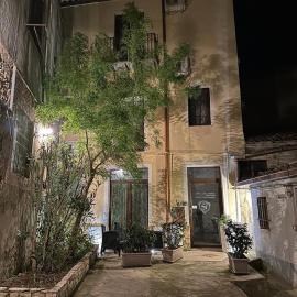 Suite Inn Centro Dimora Storica - Suite con o senza vasca idromassaggio