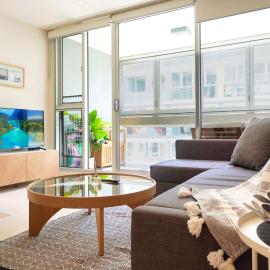 Resort-Style 1BR Apt in Adelaide CBD with Pool and Spa