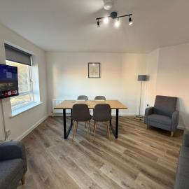 Modern 2BDR Flat in East London Near Beckton DLR