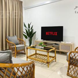 Spacious Family 4BR House near Lake Garden Zoo Taiping with Free WiFi and Netflix, Hotel in Taiping