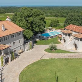San Tomasini Heritage Hotel, hotel em Visnjan