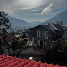 Peaceful Mountain Cottage, hotel in Bhīm Tāl