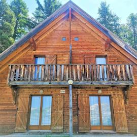 Petit chalet de montagne - 6 à 7 personnes - piscine et sauna, hotel i Le Dévoluy