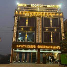 Hotel Advika, hotel v mestu Kaithal