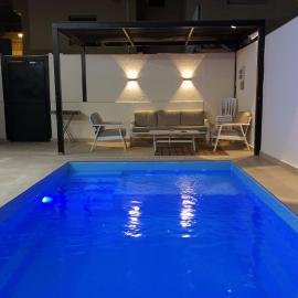 Luxury Duplex With Private Pool, hotell i Eilat