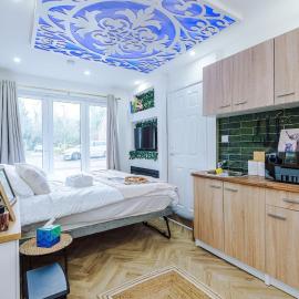 St Davids Lodge Premier Suite - Sleek & Comfortable Stay Near Preston City Centre with Driveway Parking - Ideal for Business & Leisure Stay, hotel di Grimsargh
