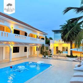 The White Palm Villa & Pool, hotel in Khon Kaen