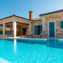 Vila JELSANA, hotel v destinácii Jelsa