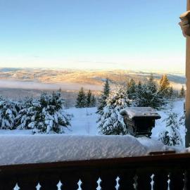 Spacious Family Cabin With Views In Hafjell, viešbutis mieste Øyer