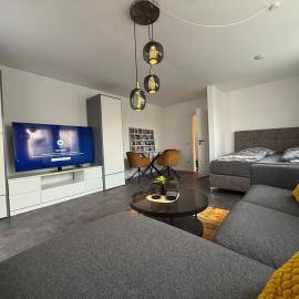 Lichtdurchflutetes Appartement mit Balkon in ruhiger Lage von Bückeburg, hotel em Buckeburgo
