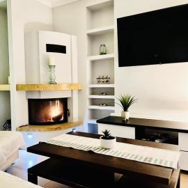Apartament z kominkiem i prywatnym mini SPA, хотел в Гдиня